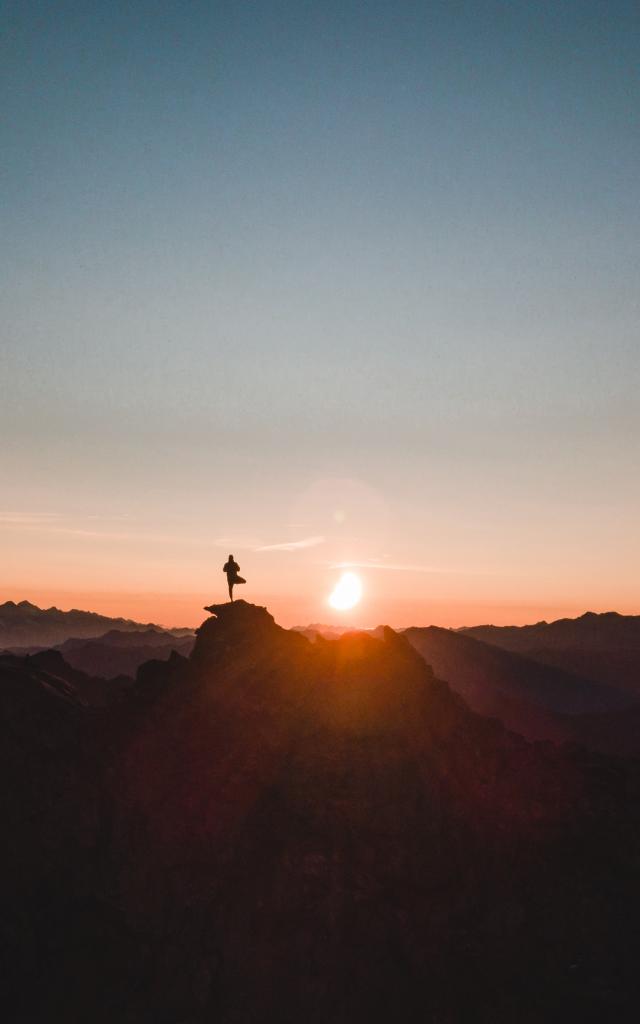 Vue aérienne de yoga au Mont-Fort, Verbier