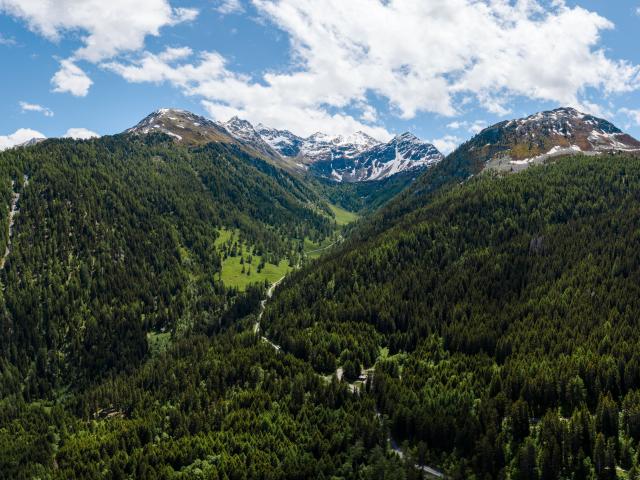 Vue aérienne du Vallon d'Arbi