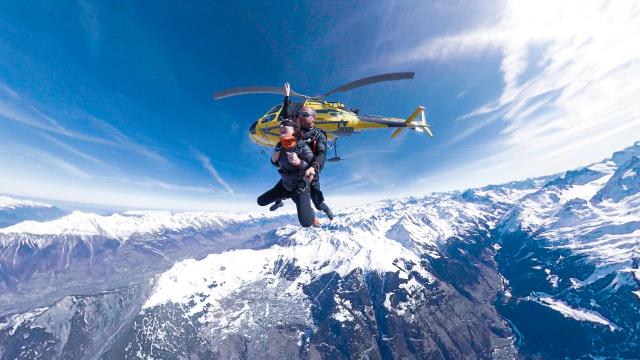 Saut en parachute au dessus de Verbier et du Val de Bagnes