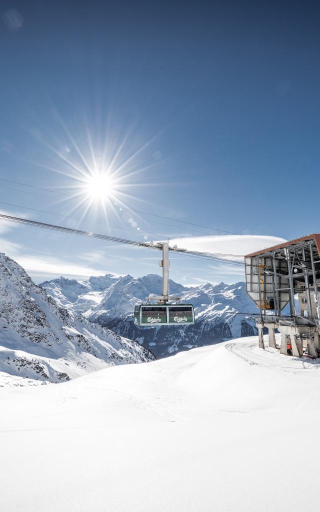 La Chaux - Gentianes cable car