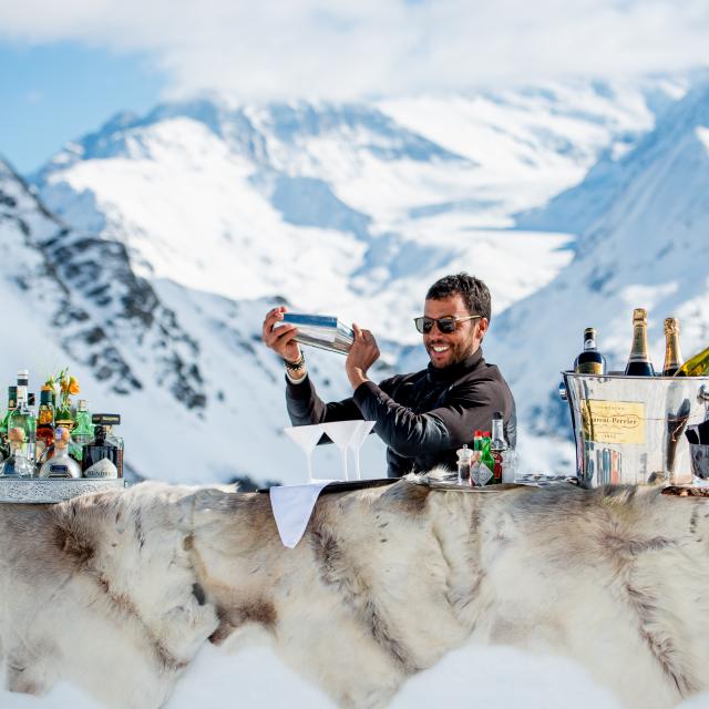 Bar en neige sur les hauts de Verbier