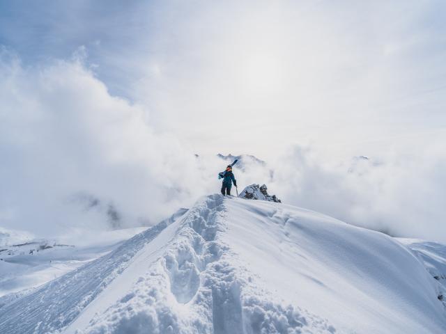 Skieur de la Verbier Freeride Association