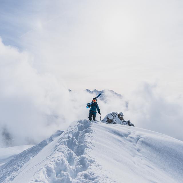 Skieur de la Verbier Freeride Association