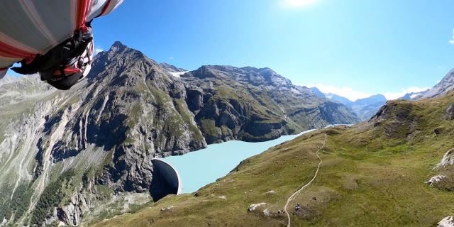 Géraldine Fasnacht Wingsuit Mauvoisin