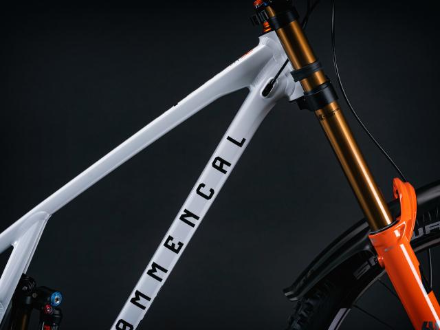 Commencal_bike_23_-9_web.jpg